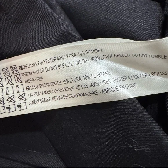 En Saison Black High-Waisted Pleated Shorts w/ Self-Tie Belt | Size L | NWT - Picture 4 of 8